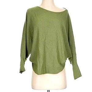 Kerisma batwing sweater in beautiful moss green size small/ medium